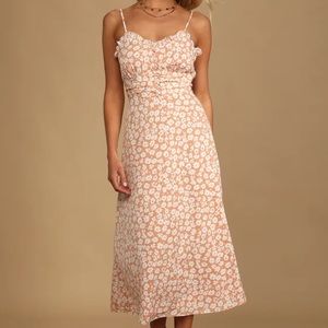 Lulu’s Timeless Touch Peach Floral Print A-Line Midi Dress